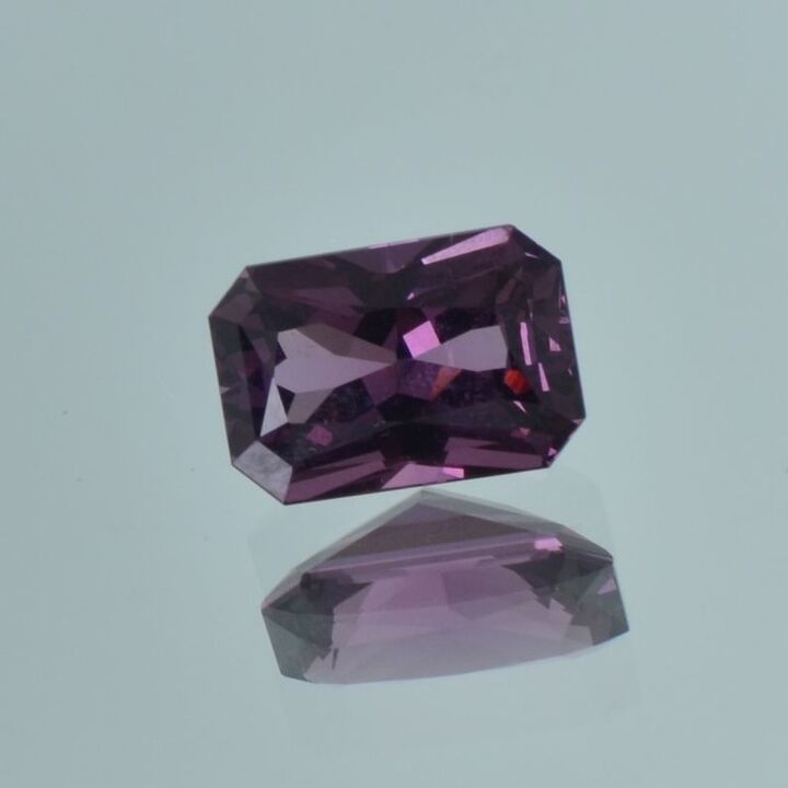 Spinel octagon purple untreated 5.22 ct.